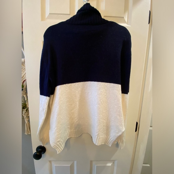 KJUS- women’s wool/cashmere mix blend sweater - Picture 2 of 16